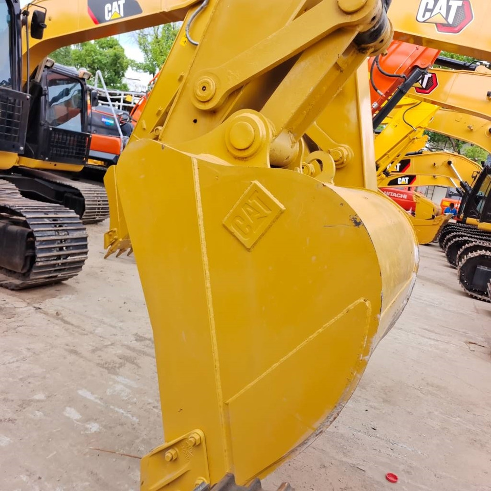 CAT 323 D - Bager gusjeničar: slika CAT 323 D - Bager gusjeničar CAT 323 D - Bager gusjeničar: slika CAT 323 D - Bager gusjeničar