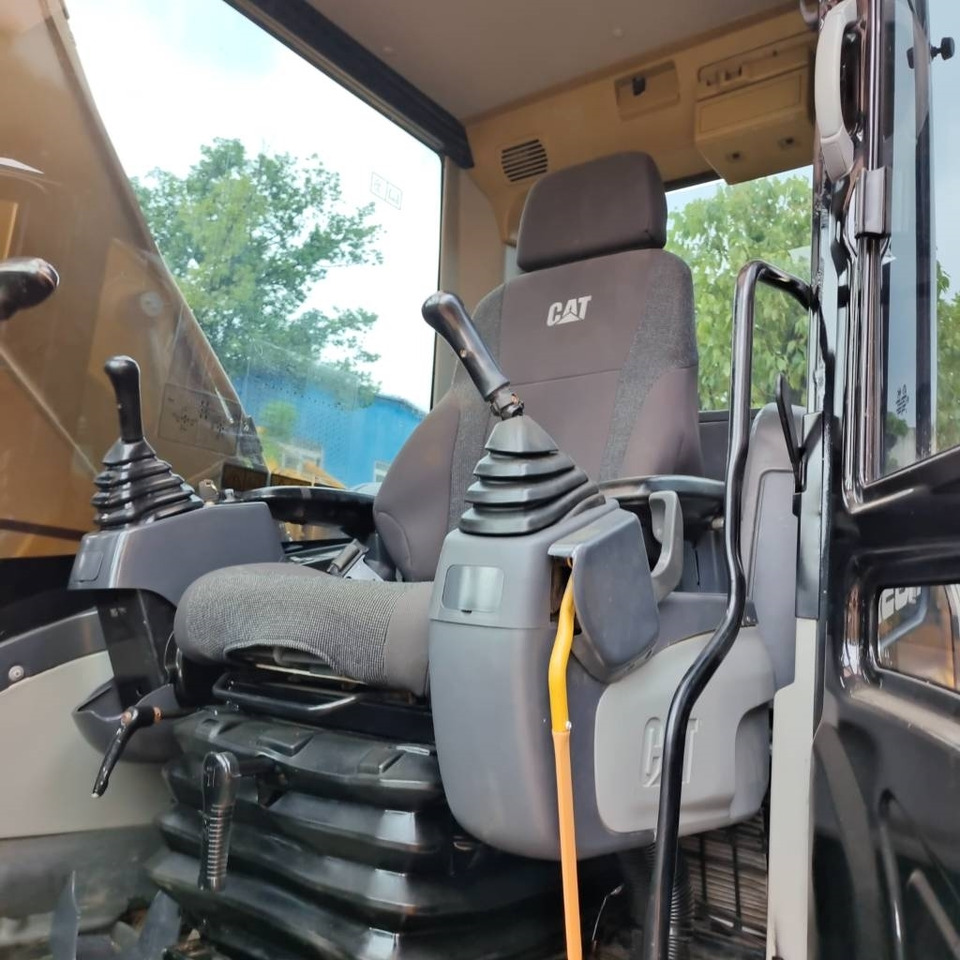 CAT 323 D - Bager gusjeničar: slika CAT 323 D - Bager gusjeničar CAT 323 D - Bager gusjeničar: slika CAT 323 D - Bager gusjeničar