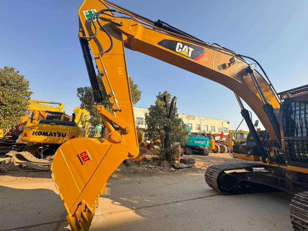 Bager gusjeničar CAT 330 D L: slika Bager gusjeničar CAT 330 D L