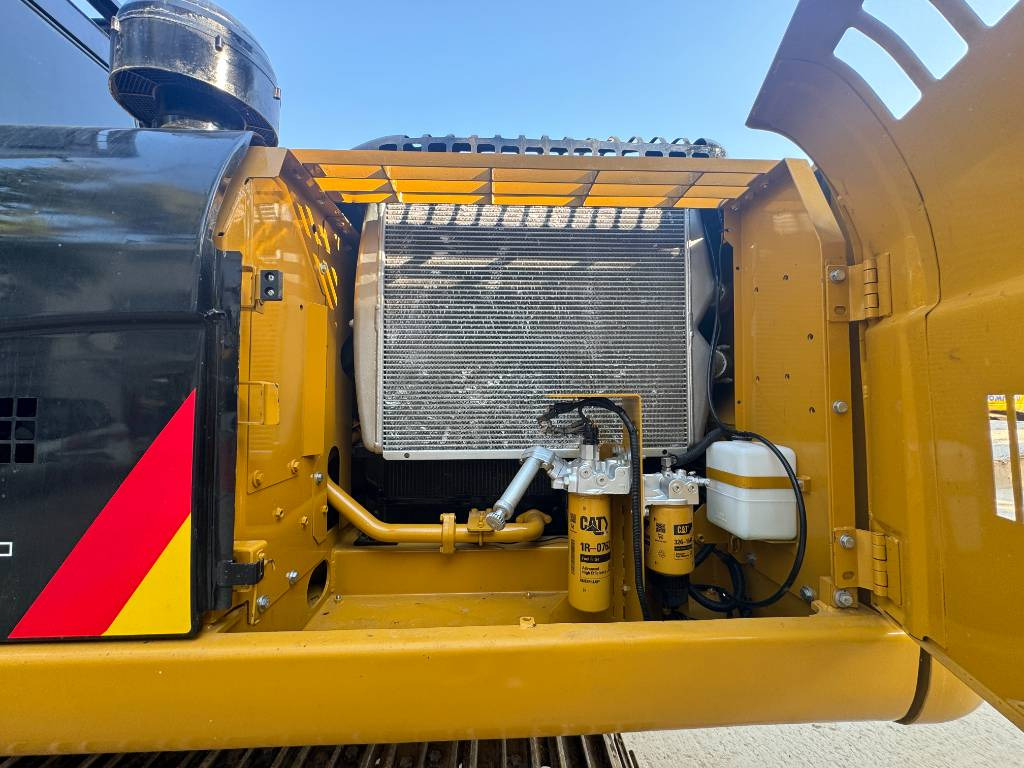 Bager gusjeničar CAT 330 D L: slika Bager gusjeničar CAT 330 D L
