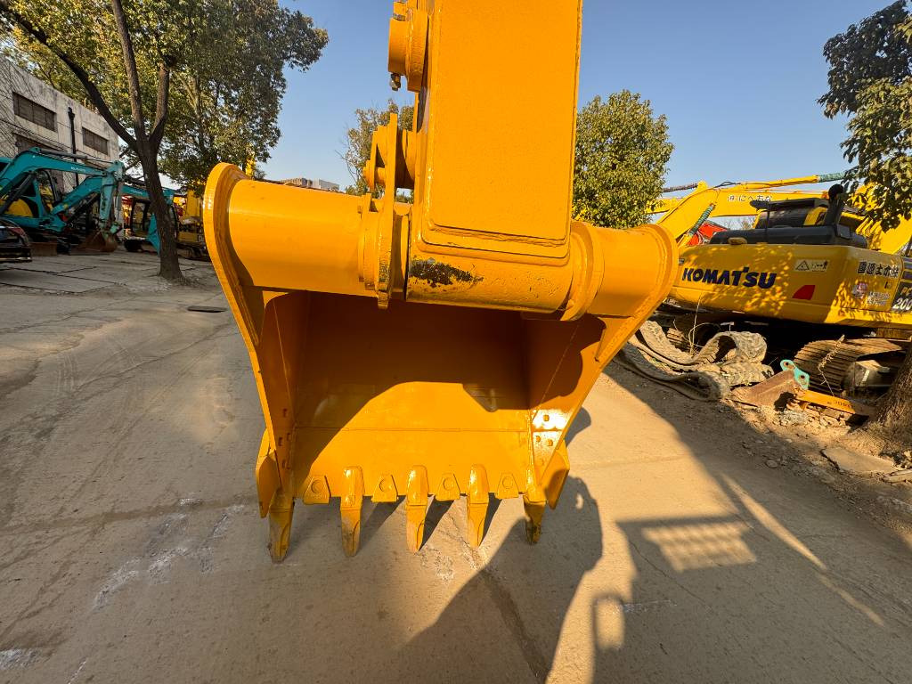 Bager gusjeničar CAT 330 D L: slika Bager gusjeničar CAT 330 D L
