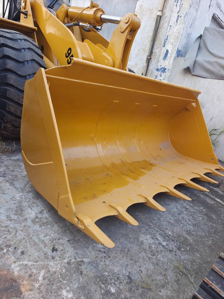 CAT 950 G - Utovarivač na kotačima: slika CAT 950 G - Utovarivač na kotačima CAT 950 G - Utovarivač na kotačima: slika CAT 950 G - Utovarivač na kotačima