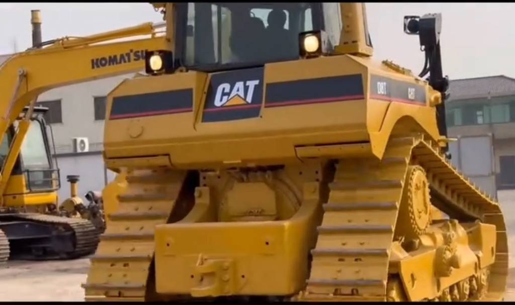 CAT D 8 T - Buldožer: slika CAT D 8 T - Buldožer CAT D 8 T - Buldožer: slika CAT D 8 T - Buldožer