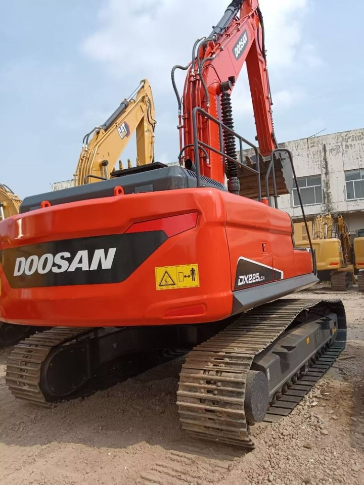 Doosan DX 225 - Bager gusjeničar: slika Doosan DX 225 - Bager gusjeničar Doosan DX 225 - Bager gusjeničar: slika Doosan DX 225 - Bager gusjeničar