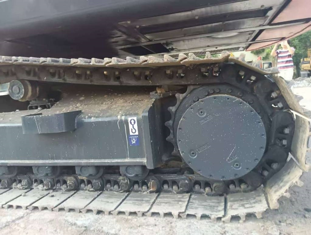 Doosan DX 225 - Utovarivač na kotačima: slika Doosan DX 225 - Utovarivač na kotačima Doosan DX 225 - Utovarivač na kotačima: slika Doosan DX 225 - Utovarivač na kotačima