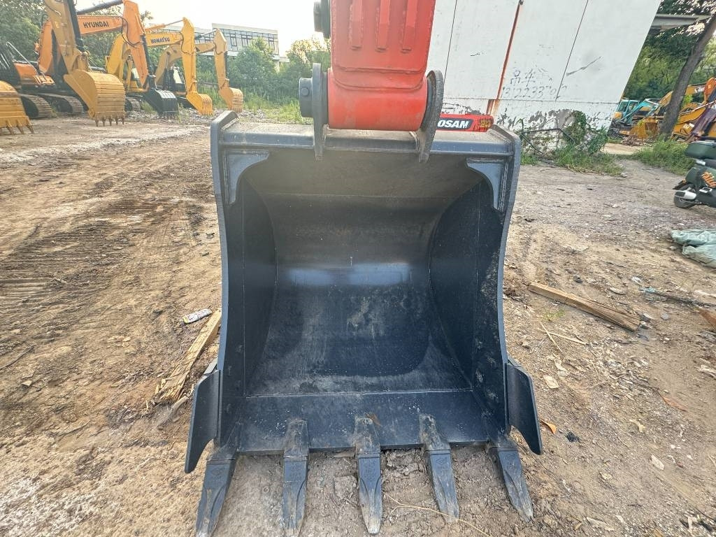 Doosan DX 225 LC - Bager gusjeničar: slika Doosan DX 225 LC - Bager gusjeničar Doosan DX 225 LC - Bager gusjeničar: slika Doosan DX 225 LC - Bager gusjeničar