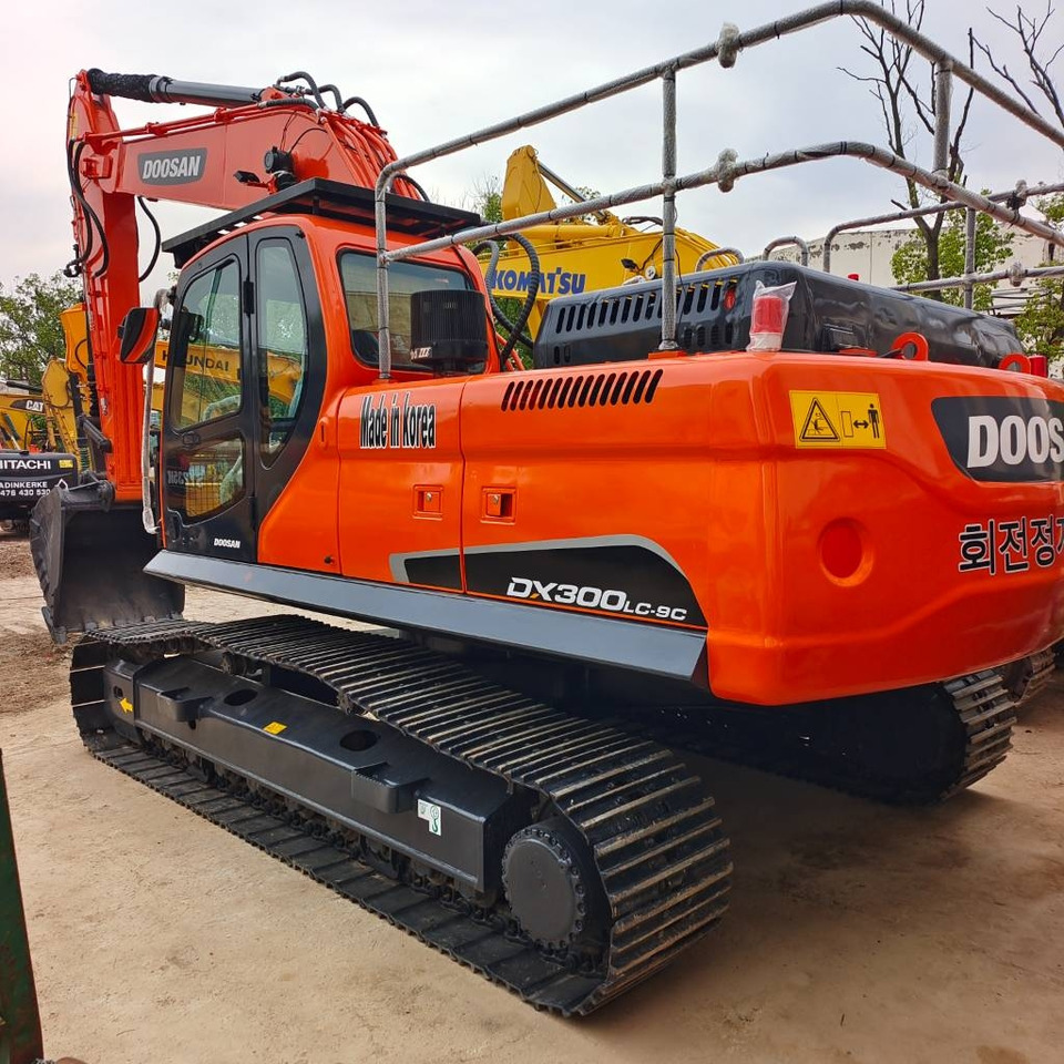 Doosan DX 300 - Bager gusjeničar: slika Doosan DX 300 - Bager gusjeničar Doosan DX 300 - Bager gusjeničar: slika Doosan DX 300 - Bager gusjeničar