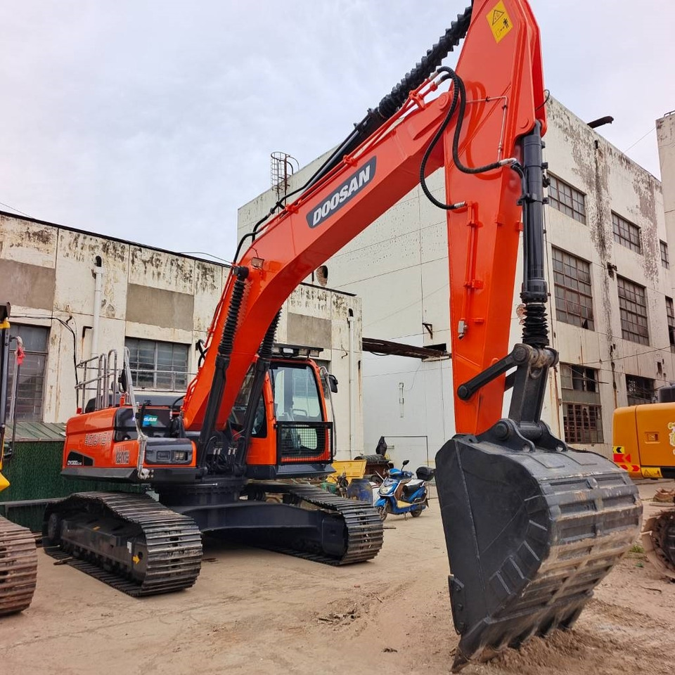 Doosan DX 300 - Bager gusjeničar: slika Doosan DX 300 - Bager gusjeničar Doosan DX 300 - Bager gusjeničar: slika Doosan DX 300 - Bager gusjeničar