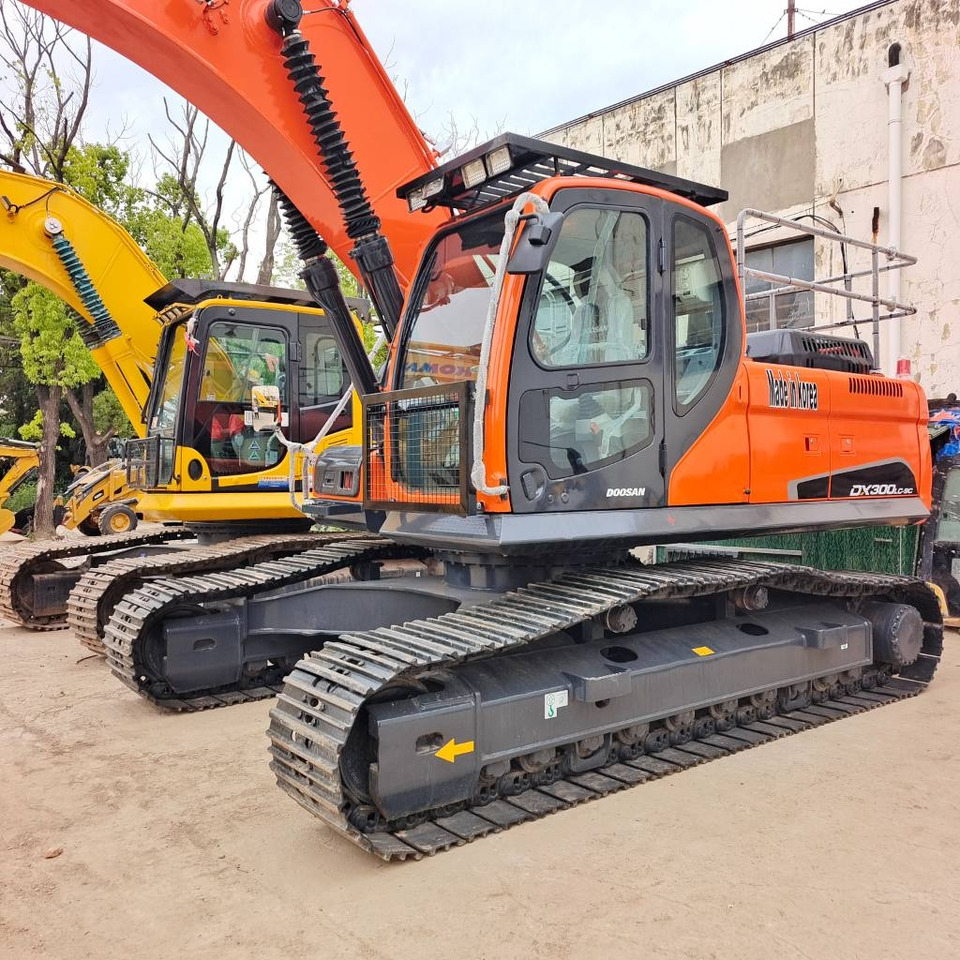 Doosan DX 300 - Bager gusjeničar: slika Doosan DX 300 - Bager gusjeničar Doosan DX 300 - Bager gusjeničar: slika Doosan DX 300 - Bager gusjeničar