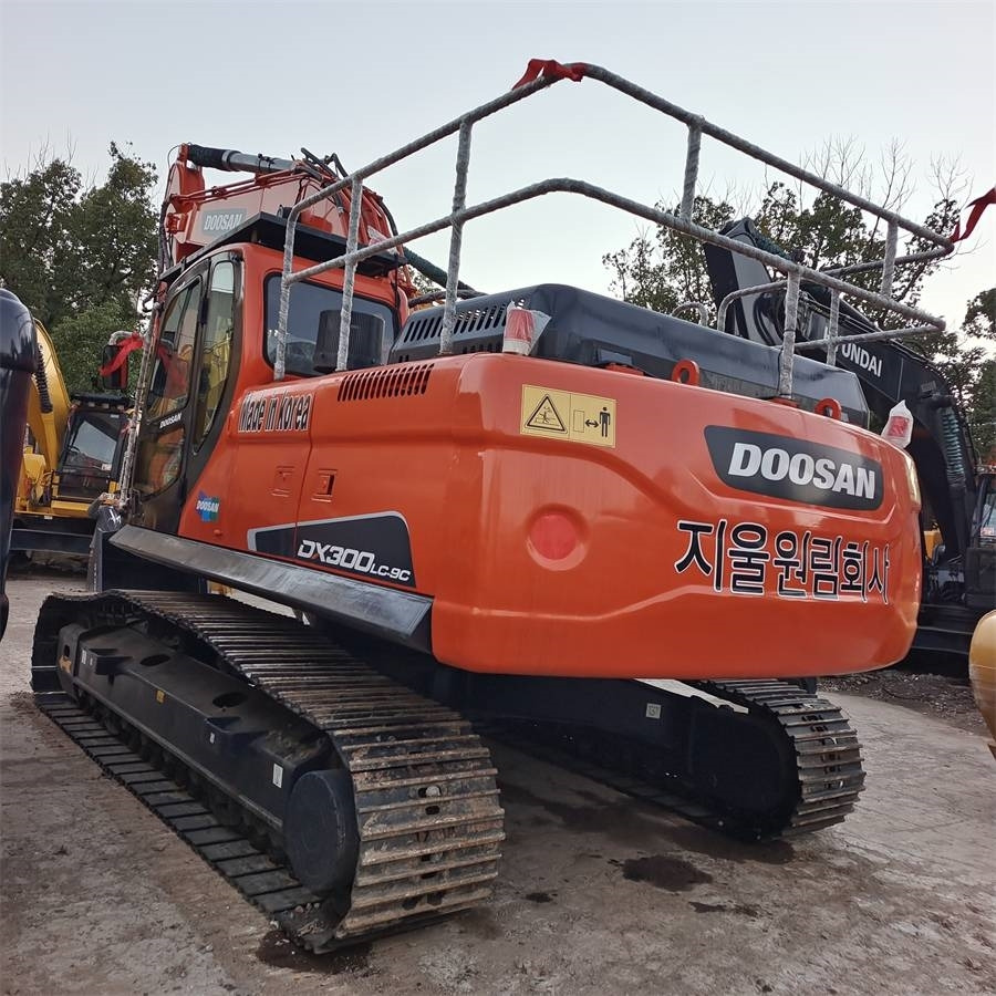 Doosan DX 300 LC - Bager gusjeničar: slika Doosan DX 300 LC - Bager gusjeničar Doosan DX 300 LC - Bager gusjeničar: slika Doosan DX 300 LC - Bager gusjeničar