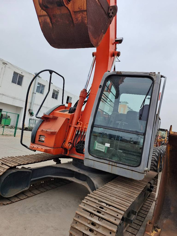 Hitachi ZX 135 US - Bager gusjeničar: slika Hitachi ZX 135 US - Bager gusjeničar Hitachi ZX 135 US - Bager gusjeničar: slika Hitachi ZX 135 US - Bager gusjeničar