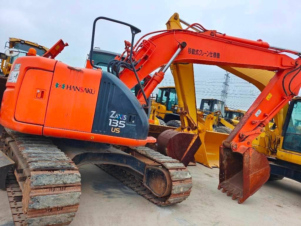 Hitachi ZX 135 US - Bager gusjeničar: slika Hitachi ZX 135 US - Bager gusjeničar Hitachi ZX 135 US - Bager gusjeničar: slika Hitachi ZX 135 US - Bager gusjeničar