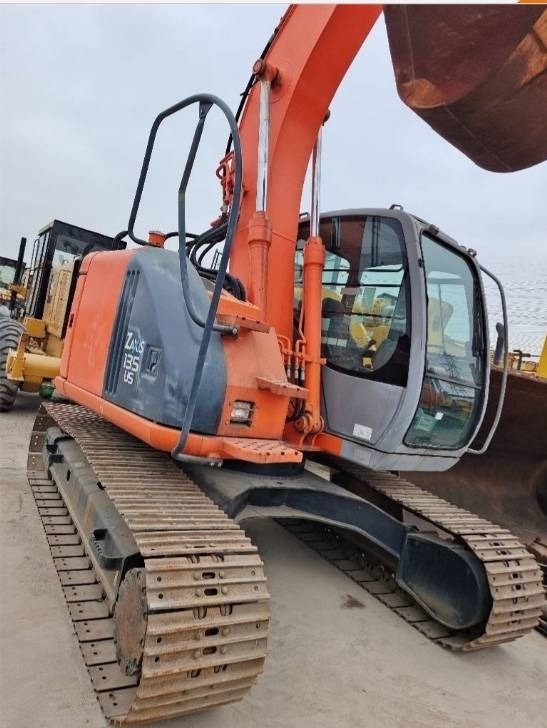 Hitachi ZX 135 US - Bager gusjeničar: slika Hitachi ZX 135 US - Bager gusjeničar Hitachi ZX 135 US - Bager gusjeničar: slika Hitachi ZX 135 US - Bager gusjeničar