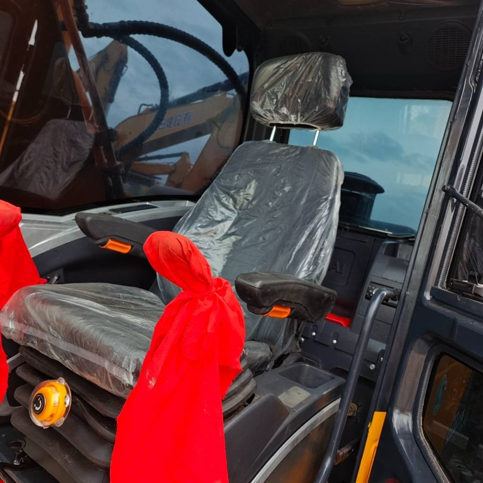 Hyundai 220LC-9S - Bager gusjeničar: slika Hyundai 220LC-9S - Bager gusjeničar Hyundai 220LC-9S - Bager gusjeničar: slika Hyundai 220LC-9S - Bager gusjeničar