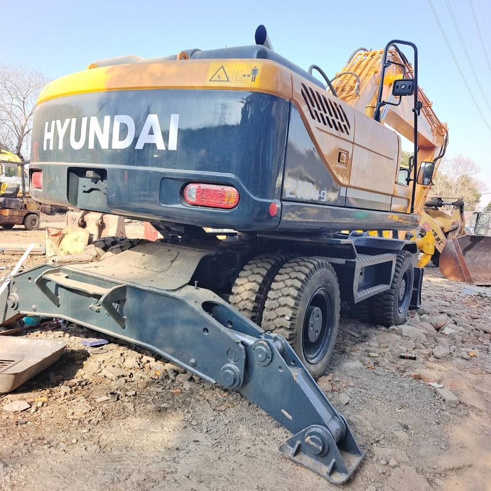 Hyundai HW 210 A - Bager gusjeničar: slika Hyundai HW 210 A - Bager gusjeničar Hyundai HW 210 A - Bager gusjeničar: slika Hyundai HW 210 A - Bager gusjeničar