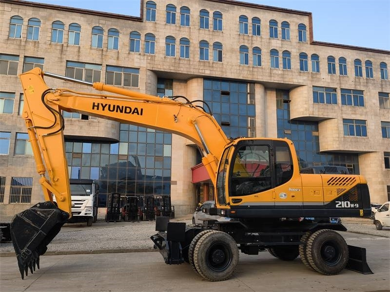 Hyundai HW 210 A - Bager gusjeničar: slika Hyundai HW 210 A - Bager gusjeničar Hyundai HW 210 A - Bager gusjeničar: slika Hyundai HW 210 A - Bager gusjeničar