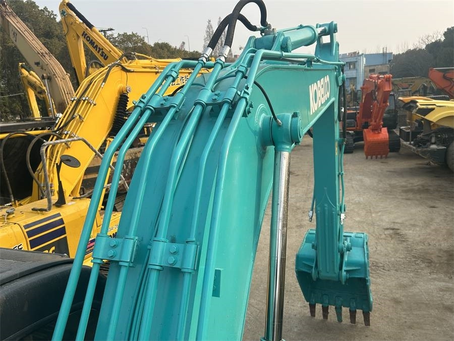 Kobelco SK 140 - Bager gusjeničar: slika Kobelco SK 140 - Bager gusjeničar Kobelco SK 140 - Bager gusjeničar: slika Kobelco SK 140 - Bager gusjeničar