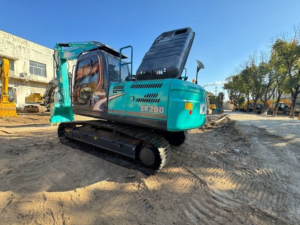 Kobelco SK 200 - Bager gusjeničar: slika Kobelco SK 200 - Bager gusjeničar Kobelco SK 200 - Bager gusjeničar: slika Kobelco SK 200 - Bager gusjeničar