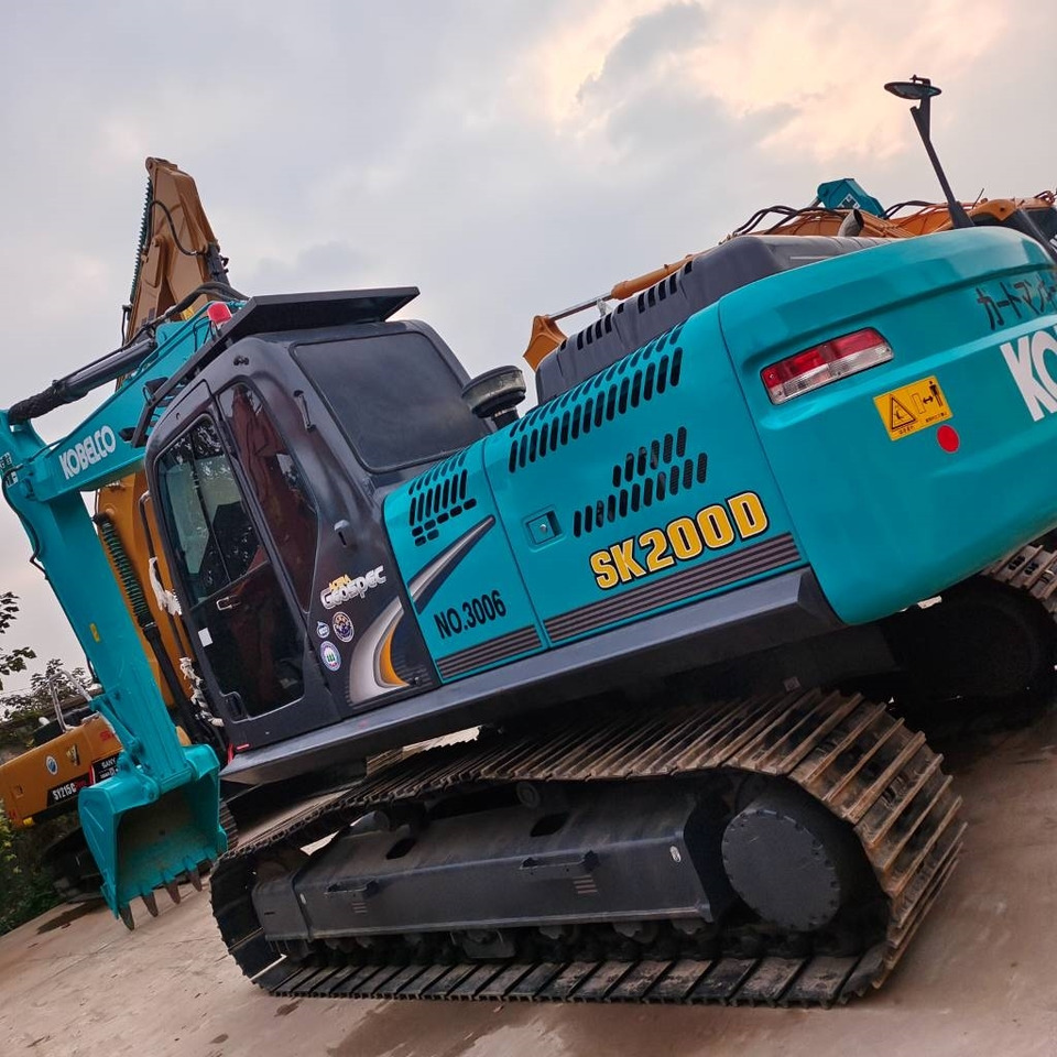 Kobelco SK 200 - Bager gusjeničar: slika Kobelco SK 200 - Bager gusjeničar Kobelco SK 200 - Bager gusjeničar: slika Kobelco SK 200 - Bager gusjeničar