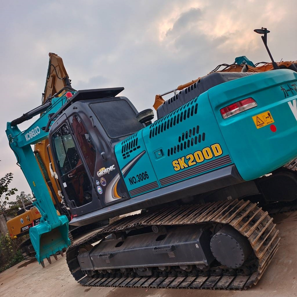 Kobelco SK 200 - Bager gusjeničar: slika Kobelco SK 200 - Bager gusjeničar Kobelco SK 200 - Bager gusjeničar: slika Kobelco SK 200 - Bager gusjeničar