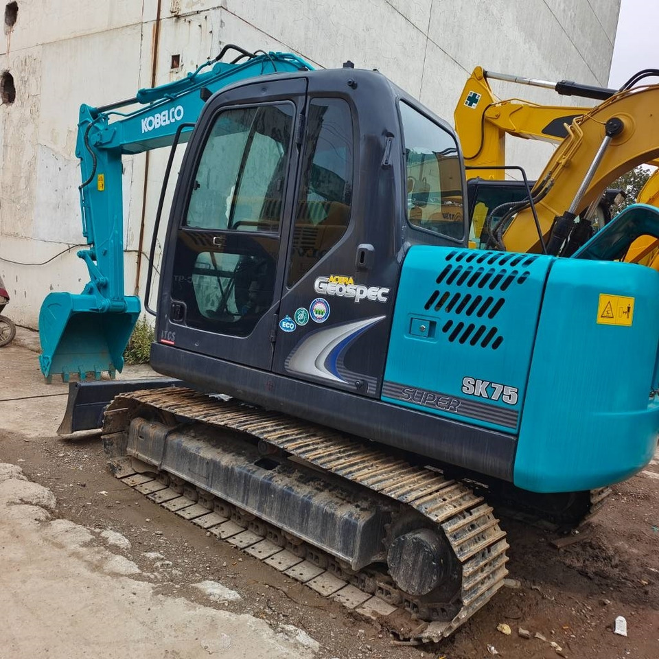 Kobelco SK 75 CSR - Bager gusjeničar: slika Kobelco SK 75 CSR - Bager gusjeničar Kobelco SK 75 CSR - Bager gusjeničar: slika Kobelco SK 75 CSR - Bager gusjeničar