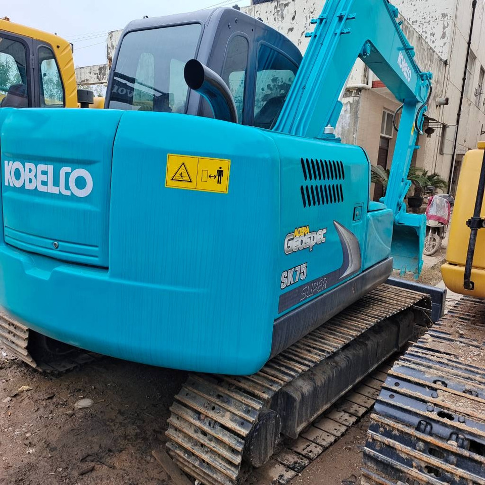Kobelco SK 75 CSR - Bager gusjeničar: slika Kobelco SK 75 CSR - Bager gusjeničar Kobelco SK 75 CSR - Bager gusjeničar: slika Kobelco SK 75 CSR - Bager gusjeničar