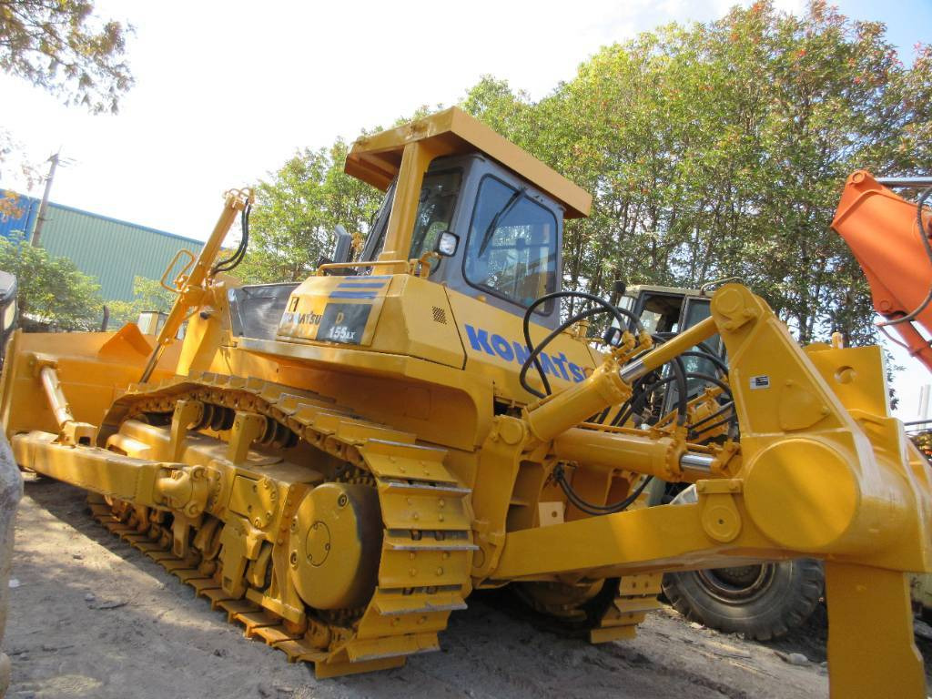 Komatsu D 155A - Buldožer: slika Komatsu D 155A - Buldožer Komatsu D 155A - Buldožer: slika Komatsu D 155A - Buldožer