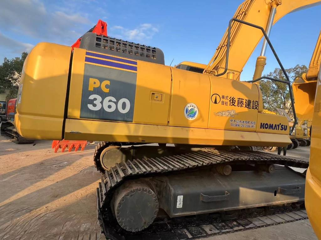 Komatsu PC 360-7 - Bager gusjeničar: slika Komatsu PC 360-7 - Bager gusjeničar Komatsu PC 360-7 - Bager gusjeničar: slika Komatsu PC 360-7 - Bager gusjeničar