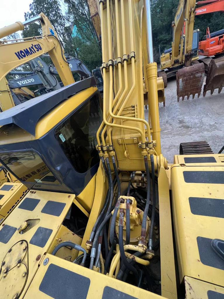 Komatsu PC 360-7 - Bager gusjeničar: slika Komatsu PC 360-7 - Bager gusjeničar Komatsu PC 360-7 - Bager gusjeničar: slika Komatsu PC 360-7 - Bager gusjeničar