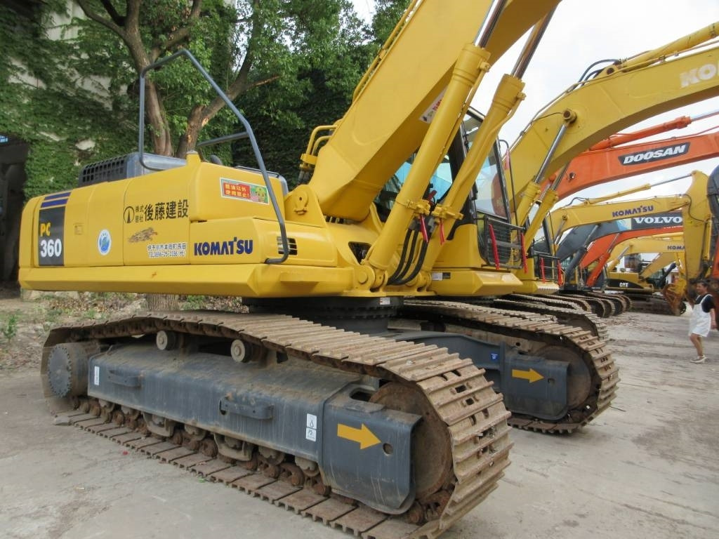 Komatsu PC 360 - Bager gusjeničar: slika Komatsu PC 360 - Bager gusjeničar Komatsu PC 360 - Bager gusjeničar: slika Komatsu PC 360 - Bager gusjeničar