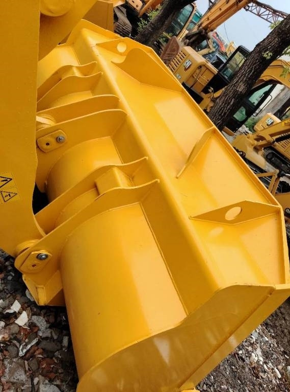 Komatsu WA 320-5 - Utovarivač na kotačima: slika Komatsu WA 320-5 - Utovarivač na kotačima Komatsu WA 320-5 - Utovarivač na kotačima: slika Komatsu WA 320-5 - Utovarivač na kotačima
