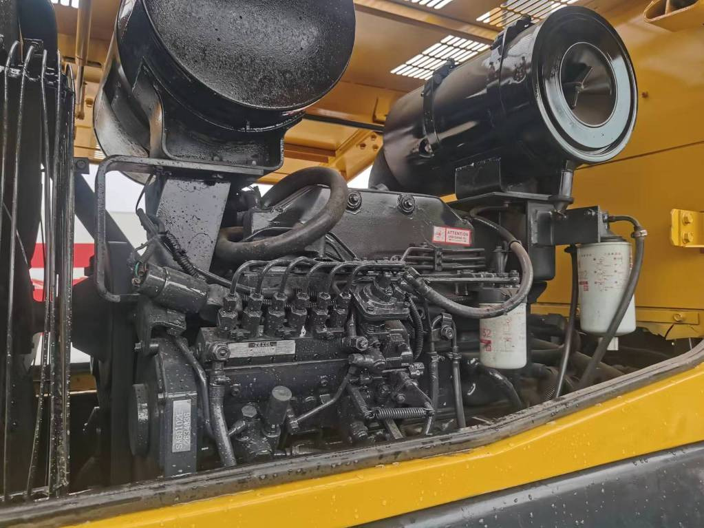Komatsu WA 360-3 - Utovarivač na kotačima: slika Komatsu WA 360-3 - Utovarivač na kotačima Komatsu WA 360-3 - Utovarivač na kotačima: slika Komatsu WA 360-3 - Utovarivač na kotačima