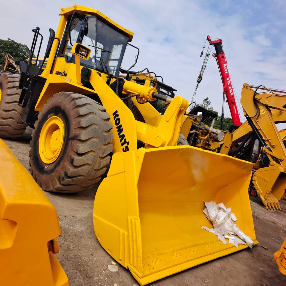 Komatsu WA 470-3 - Utovarivač na kotačima: slika Komatsu WA 470-3 - Utovarivač na kotačima Komatsu WA 470-3 - Utovarivač na kotačima: slika Komatsu WA 470-3 - Utovarivač na kotačima