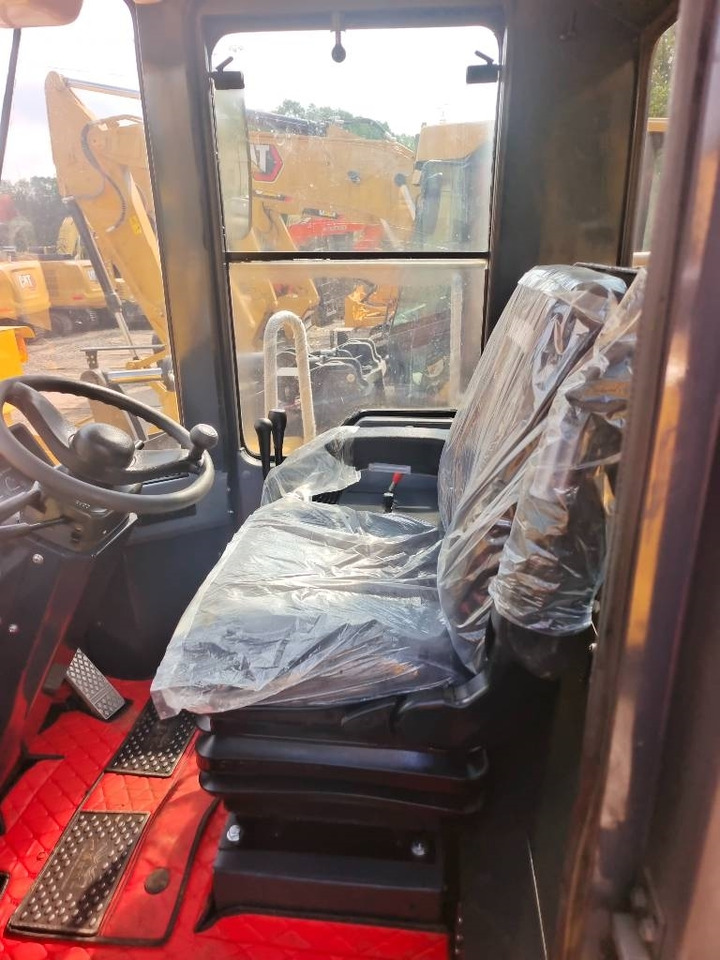 Komatsu WA 470-3 - Utovarivač na kotačima: slika Komatsu WA 470-3 - Utovarivač na kotačima Komatsu WA 470-3 - Utovarivač na kotačima: slika Komatsu WA 470-3 - Utovarivač na kotačima