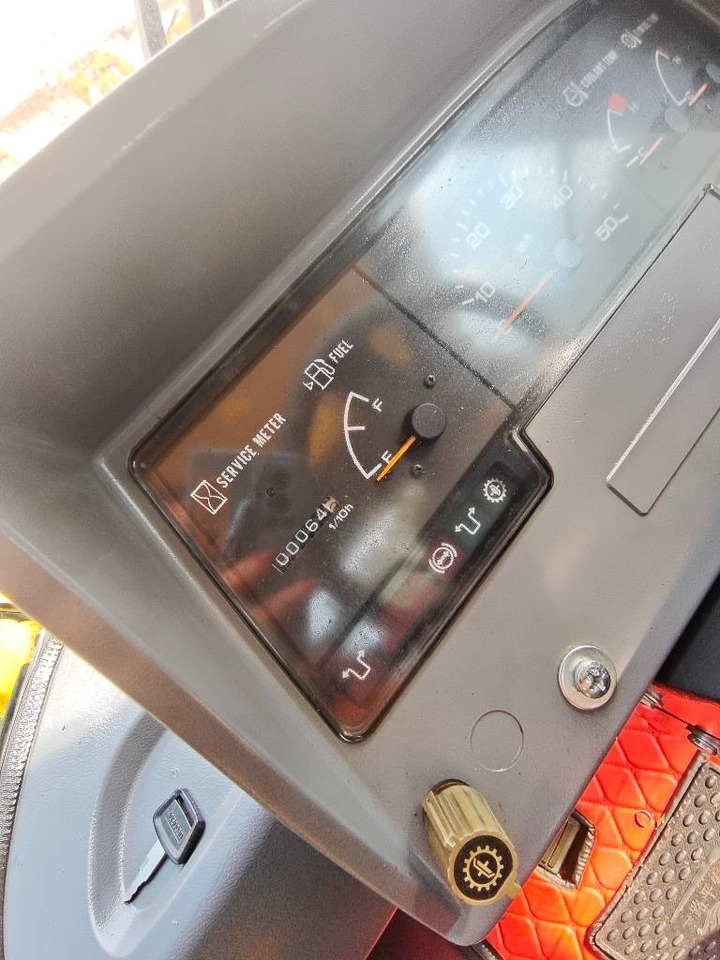 Komatsu WA 470-3 - Utovarivač na kotačima: slika Komatsu WA 470-3 - Utovarivač na kotačima Komatsu WA 470-3 - Utovarivač na kotačima: slika Komatsu WA 470-3 - Utovarivač na kotačima