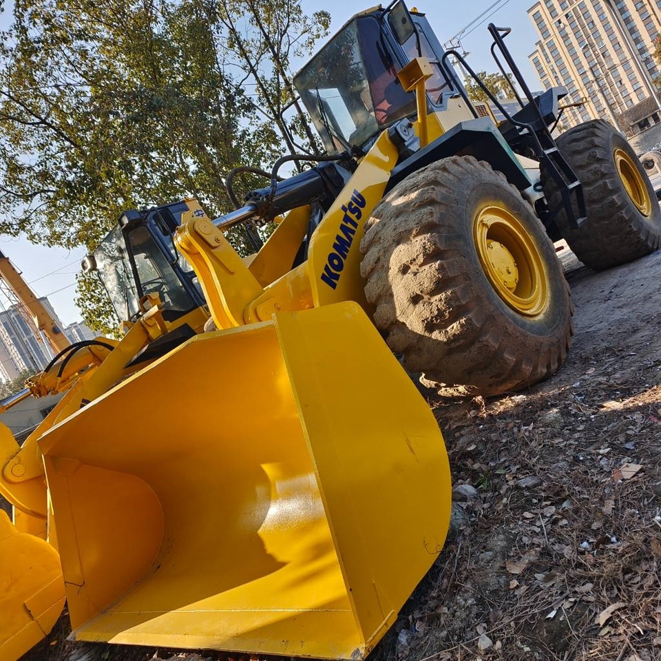 Komatsu WA 470-6 - Utovarivač na kotačima: slika Komatsu WA 470-6 - Utovarivač na kotačima Komatsu WA 470-6 - Utovarivač na kotačima: slika Komatsu WA 470-6 - Utovarivač na kotačima