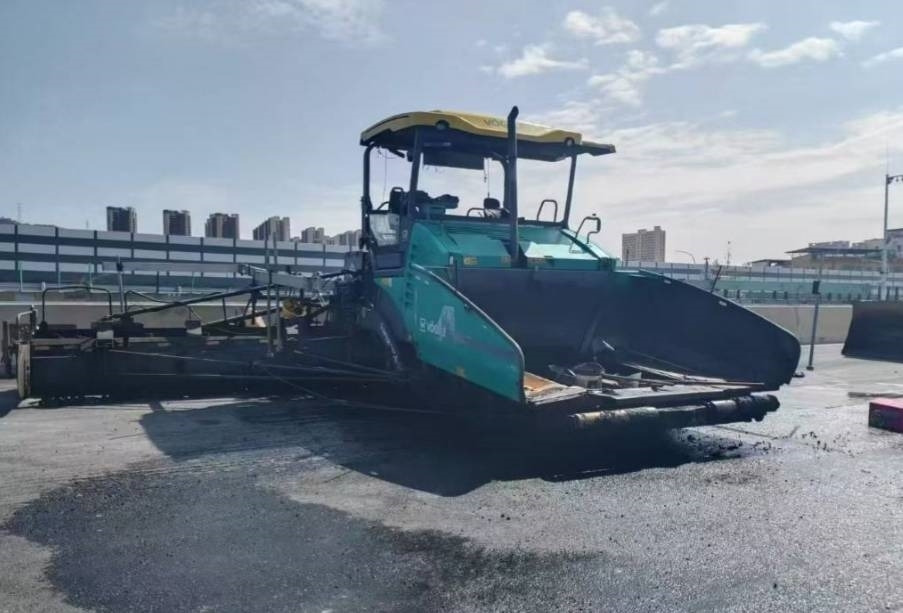 Vögele 2100-3 - Finišer za asfalt: slika  Vögele 2100-3 - Finišer za asfalt Vögele 2100-3 - Finišer za asfalt: slika  Vögele 2100-3 - Finišer za asfalt