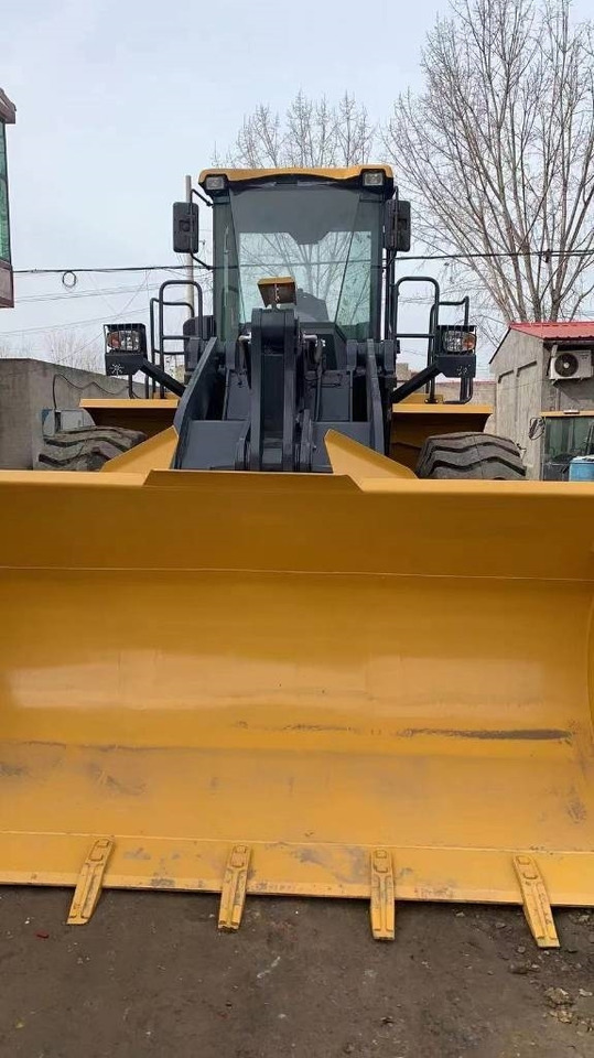 XCMG LW 500 KV - Utovarivač na kotačima: slika XCMG LW 500 KV - Utovarivač na kotačima XCMG LW 500 KV - Utovarivač na kotačima: slika XCMG LW 500 KV - Utovarivač na kotačima