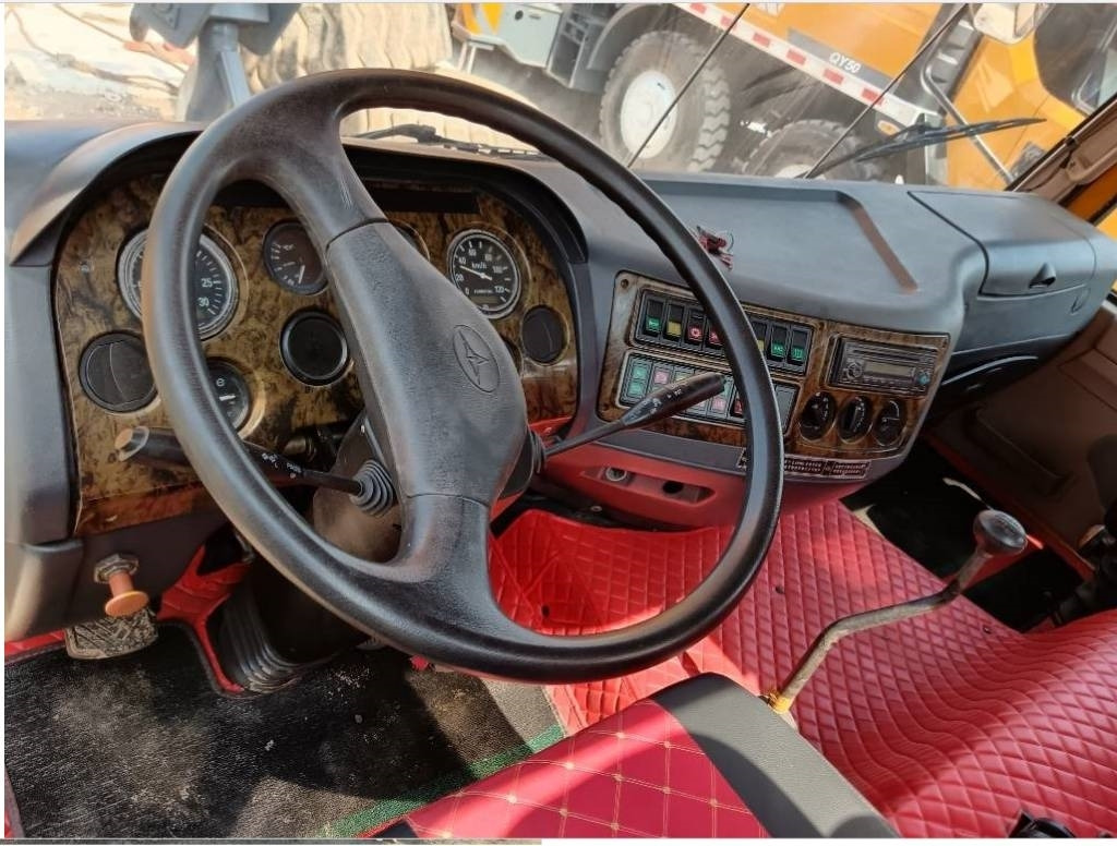 XCMG QY 70 K - Autodizalica za sve terene: slika XCMG QY 70 K - Autodizalica za sve terene XCMG QY 70 K - Autodizalica za sve terene: slika XCMG QY 70 K - Autodizalica za sve terene