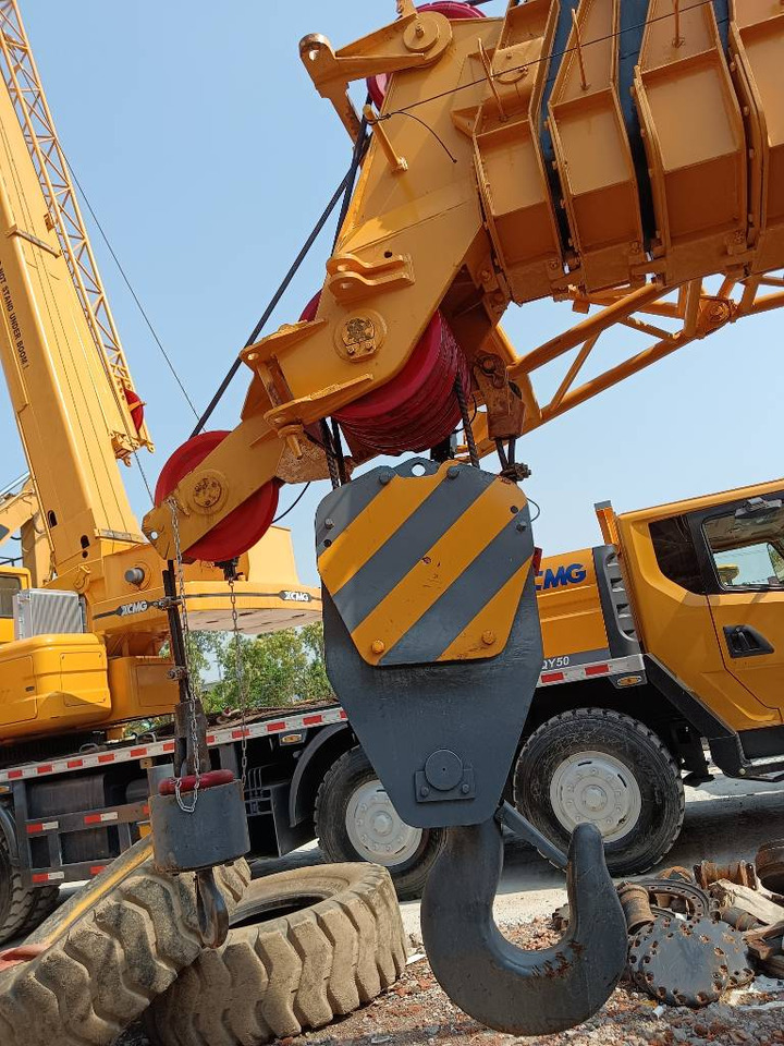 XCMG QY 70 K - Autodizalica za teške terene: slika XCMG QY 70 K - Autodizalica za teške terene XCMG QY 70 K - Autodizalica za teške terene: slika XCMG QY 70 K - Autodizalica za teške terene