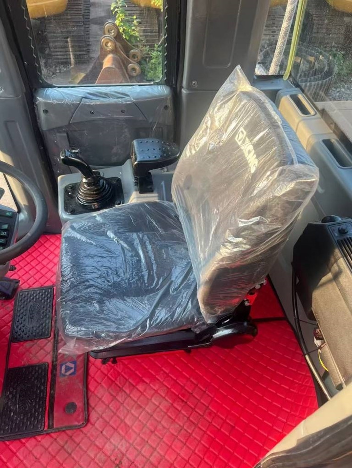 XCMG ZL 50 GN - Utovarivač na kotačima: slika  XCMG ZL 50 GN - Utovarivač na kotačima XCMG ZL 50 GN - Utovarivač na kotačima: slika  XCMG ZL 50 GN - Utovarivač na kotačima