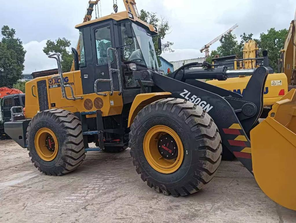 XCMG ZL 50 GN - Utovarivač na kotačima: slika XCMG ZL 50 GN - Utovarivač na kotačima XCMG ZL 50 GN - Utovarivač na kotačima: slika XCMG ZL 50 GN - Utovarivač na kotačima