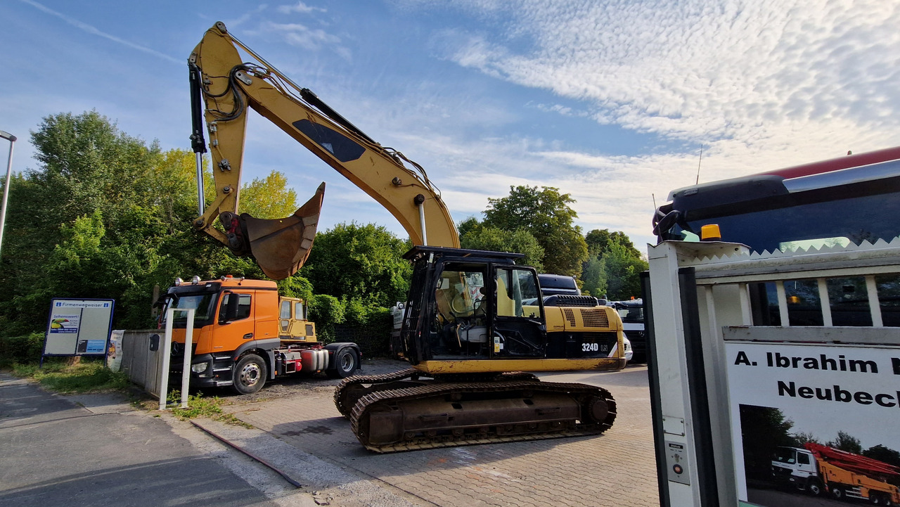 CAT 324 D Deutsche Maschine | Schnellwechsler | Löffel | Hammerhydraulik | 8016h original - Bager gusjeničar: slika CAT 324 D Deutsche Maschine | Schnellwechsler | Löffel | Hammerhydraulik | 8016h original - Bager gusjeničar CAT 324 D Deutsche Maschine | Schnellwechsler | Löffel | Hammerhydraulik | 8016h original - Bager gusjeničar: slika CAT 324 D Deutsche Maschine | Schnellwechsler | Löffel | Hammerhydraulik | 8016h original - Bager gusjeničar
