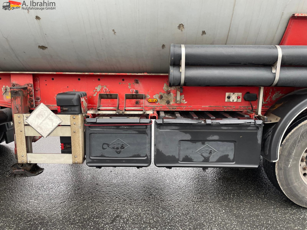 Feldbinder KIP 57.3 Kippsilo 57 m³ | Scheibenbremse | 24V Hydraulik - Silos poluprikolica: slika Feldbinder KIP 57.3 Kippsilo 57 m³ | Scheibenbremse | 24V Hydraulik - Silos poluprikolica Feldbinder KIP 57.3 Kippsilo 57 m³ | Scheibenbremse | 24V Hydraulik - Silos poluprikolica: slika Feldbinder KIP 57.3 Kippsilo 57 m³ | Scheibenbremse | 24V Hydraulik - Silos poluprikolica