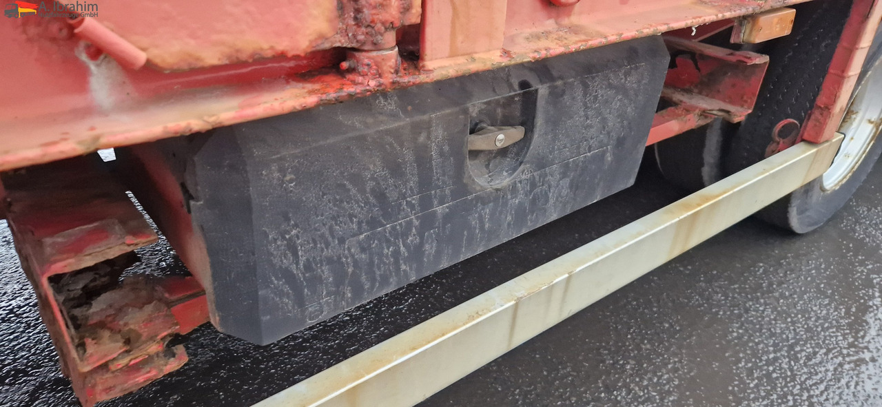 Prikolica s niskim utovarivačem za prijevoz teških strojeva Goldhofer TP-L3-24/80 Bordwände, verbreiterbar, Zustand 3-4: slika Prikolica s niskim utovarivačem za prijevoz teških strojeva Goldhofer TP-L3-24/80 Bordwände, verbreiterbar, Zustand 3-4 Prikolica s niskim utovarivačem za prijevoz teških strojeva Goldhofer TP-L3-24/80 Bordwände, verbreiterbar, Zustand 3-4: slika Prikolica s niskim utovarivačem za prijevoz teških strojeva Goldhofer TP-L3-24/80 Bordwände, verbreiterbar, Zustand 3-4