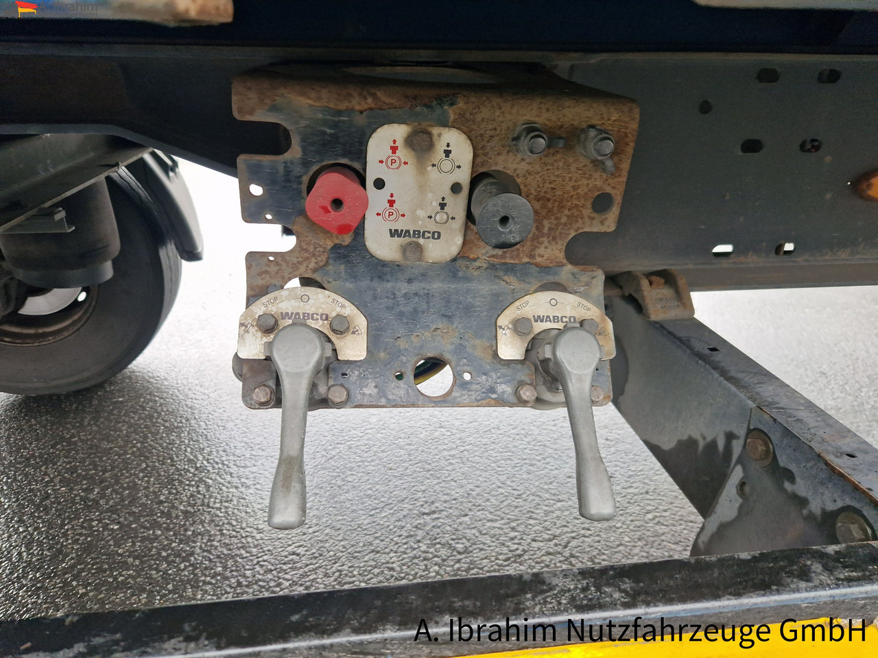 Kögel AW18 - Transporter kontejnera/ Prikolica s izmjenjivim sanducima: slika Kögel AW18 - Transporter kontejnera/ Prikolica s izmjenjivim sanducima Kögel AW18 - Transporter kontejnera/ Prikolica s izmjenjivim sanducima: slika Kögel AW18 - Transporter kontejnera/ Prikolica s izmjenjivim sanducima