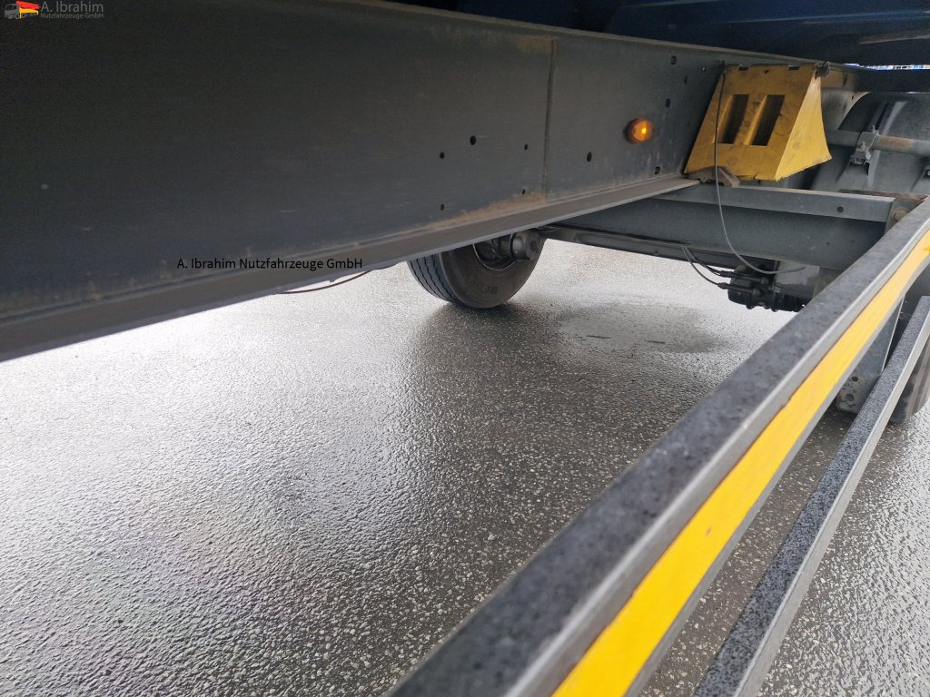 Kögel Aw 18 ohne Brücke - Transporter kontejnera/ Prikolica s izmjenjivim sanducima: slika Kögel Aw 18 ohne Brücke - Transporter kontejnera/ Prikolica s izmjenjivim sanducima Kögel Aw 18 ohne Brücke - Transporter kontejnera/ Prikolica s izmjenjivim sanducima: slika Kögel Aw 18 ohne Brücke - Transporter kontejnera/ Prikolica s izmjenjivim sanducima