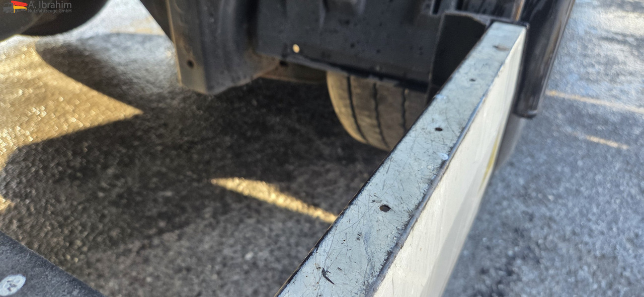 Krone SD Megatrailer Hubdach Liftachse | SAF Achsen - Poluprikolica s ceradom: slika Krone SD Megatrailer Hubdach Liftachse | SAF Achsen - Poluprikolica s ceradom Krone SD Megatrailer Hubdach Liftachse | SAF Achsen - Poluprikolica s ceradom: slika Krone SD Megatrailer Hubdach Liftachse | SAF Achsen - Poluprikolica s ceradom