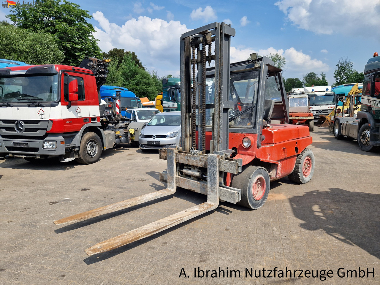 Linde H60 Tragfähigkeit 6000 kg ,3800 mm Hubhöhe, 2x vorhanden - Diesel viličar: slika Linde H60 Tragfähigkeit 6000 kg ,3800 mm Hubhöhe, 2x vorhanden - Diesel viličar Linde H60 Tragfähigkeit 6000 kg ,3800 mm Hubhöhe, 2x vorhanden - Diesel viličar: slika Linde H60 Tragfähigkeit 6000 kg ,3800 mm Hubhöhe, 2x vorhanden - Diesel viličar