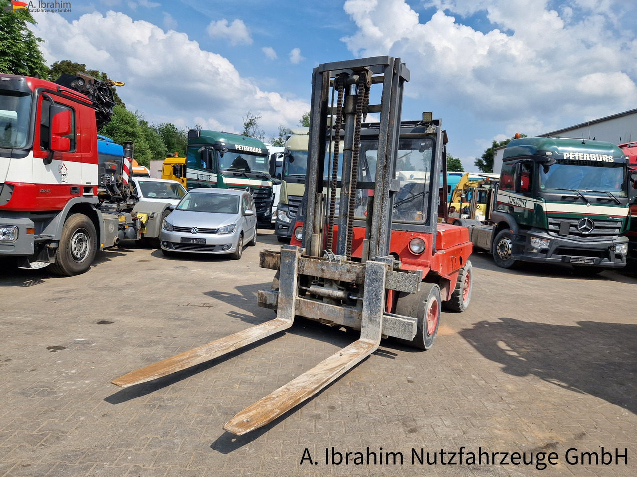 Linde H60 Tragfähigkeit 6000 kg ,3800 mm Hubhöhe, 2x vorhanden - Diesel viličar: slika Linde H60 Tragfähigkeit 6000 kg ,3800 mm Hubhöhe, 2x vorhanden - Diesel viličar Linde H60 Tragfähigkeit 6000 kg ,3800 mm Hubhöhe, 2x vorhanden - Diesel viličar: slika Linde H60 Tragfähigkeit 6000 kg ,3800 mm Hubhöhe, 2x vorhanden - Diesel viličar